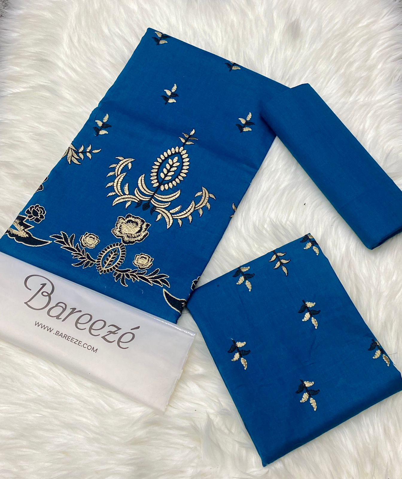 BAREEZA LAWN 2PC HEAVY EMBROIDERY
